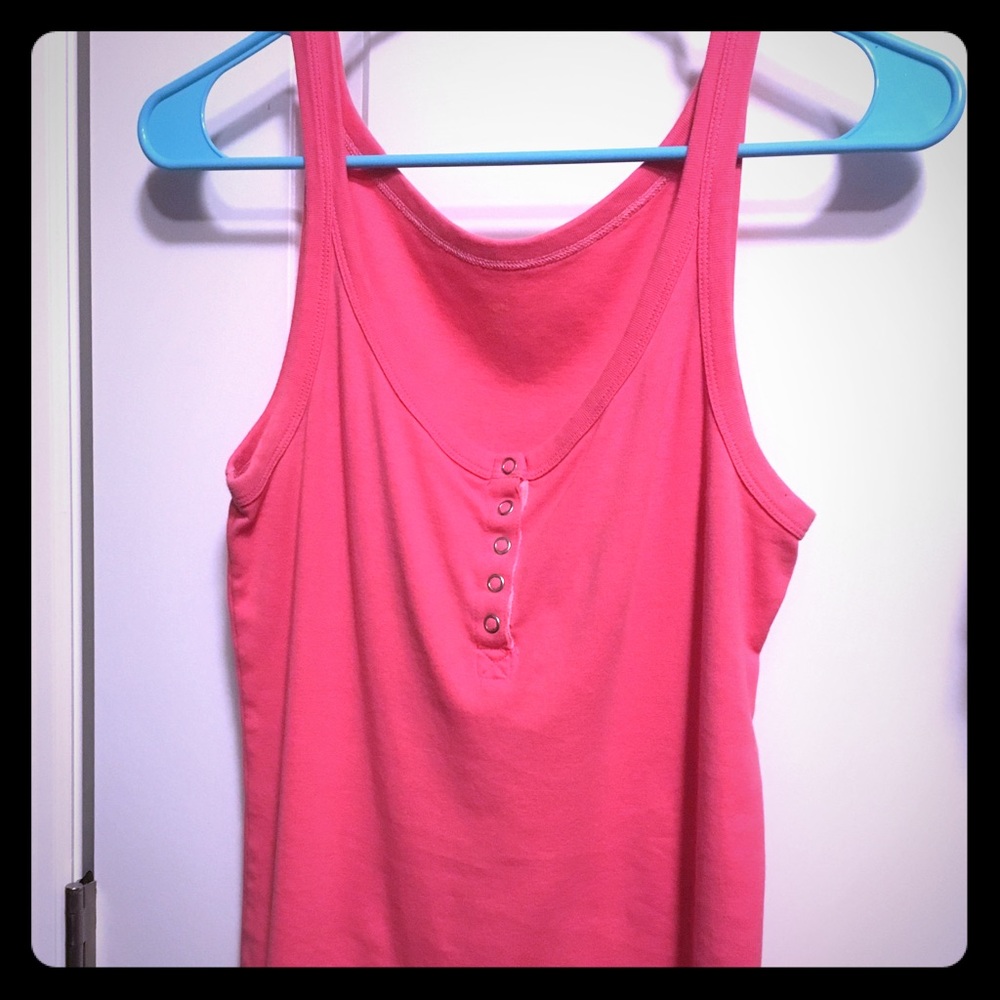 Pink tank top